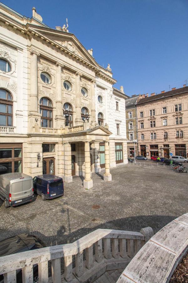 The River Budapest Exterior photo